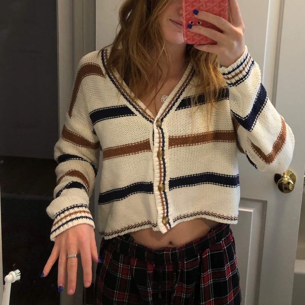 PacSun Cropped Sweater